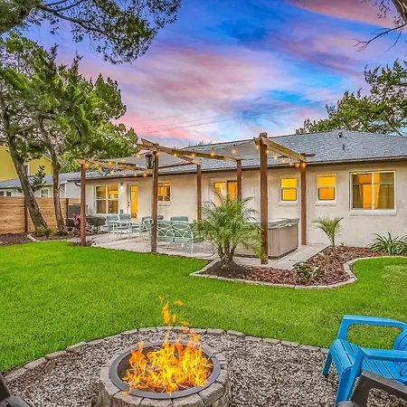 Villa Salt & Light